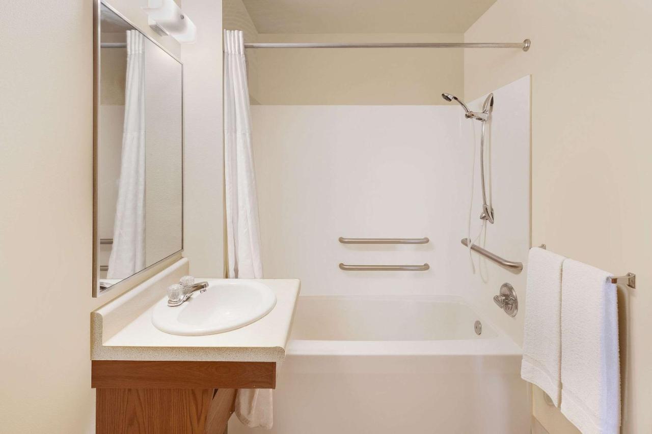 Woodspring Suites Des Moines Pleasant Hill Eksteriør billede